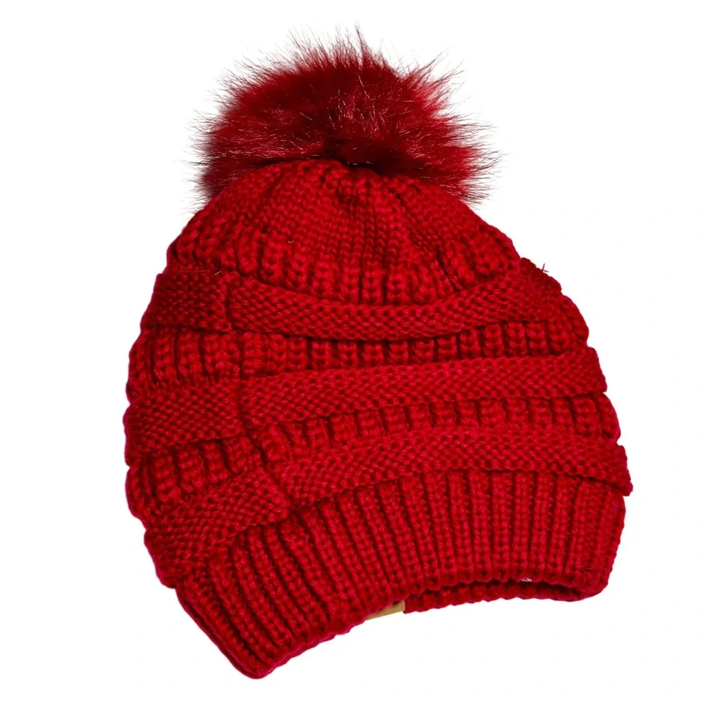 Queen Fur Red Knit Beanie Pom Pom Winter Hat Cozy Warm‎ Slouchy
